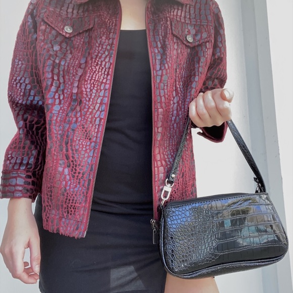 vintage faux croc print red velvet jacket - Picture 6 of 8